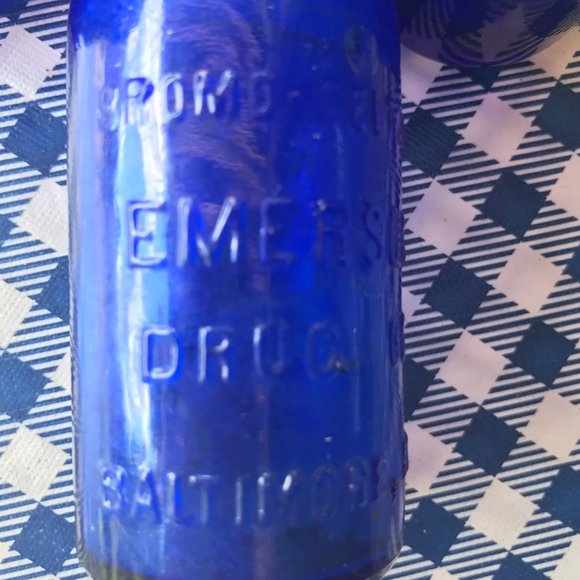 Vintage Cobalt Blue Medical Bottles (5) - Picture 11 of 15